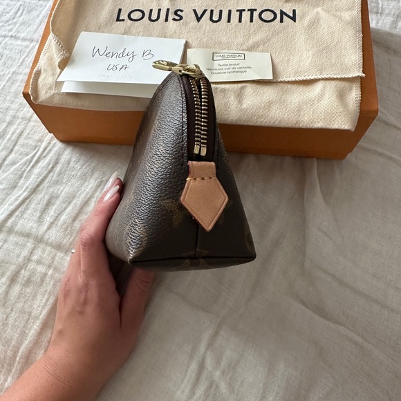 🤎Louis Vuitton Cosmetic Pouch🤎 - Picture 7 of 11